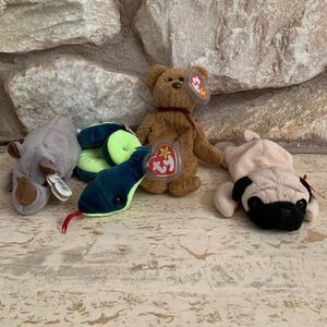 Lot of 4 TY beanie babies Spike Pugsly Hissy and Curly